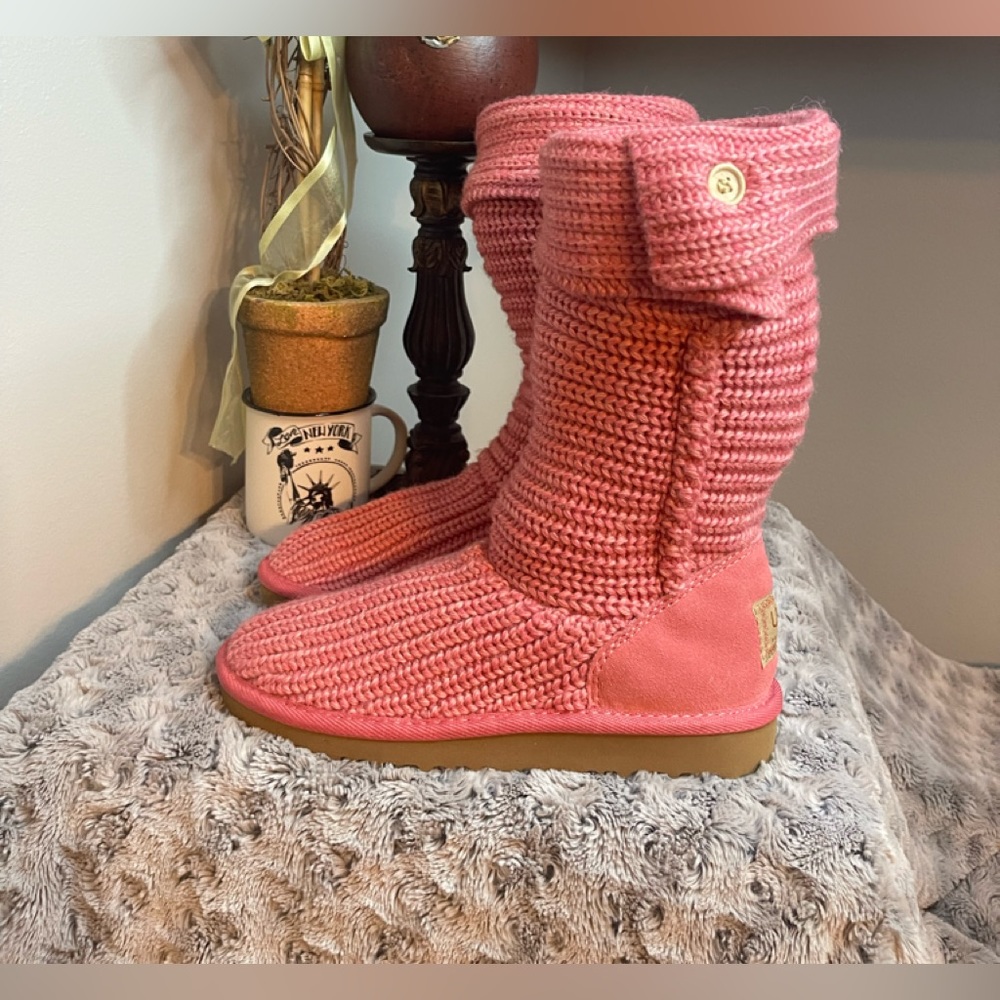 Classic “UGG Sweater Boots”, NEVER WORN!